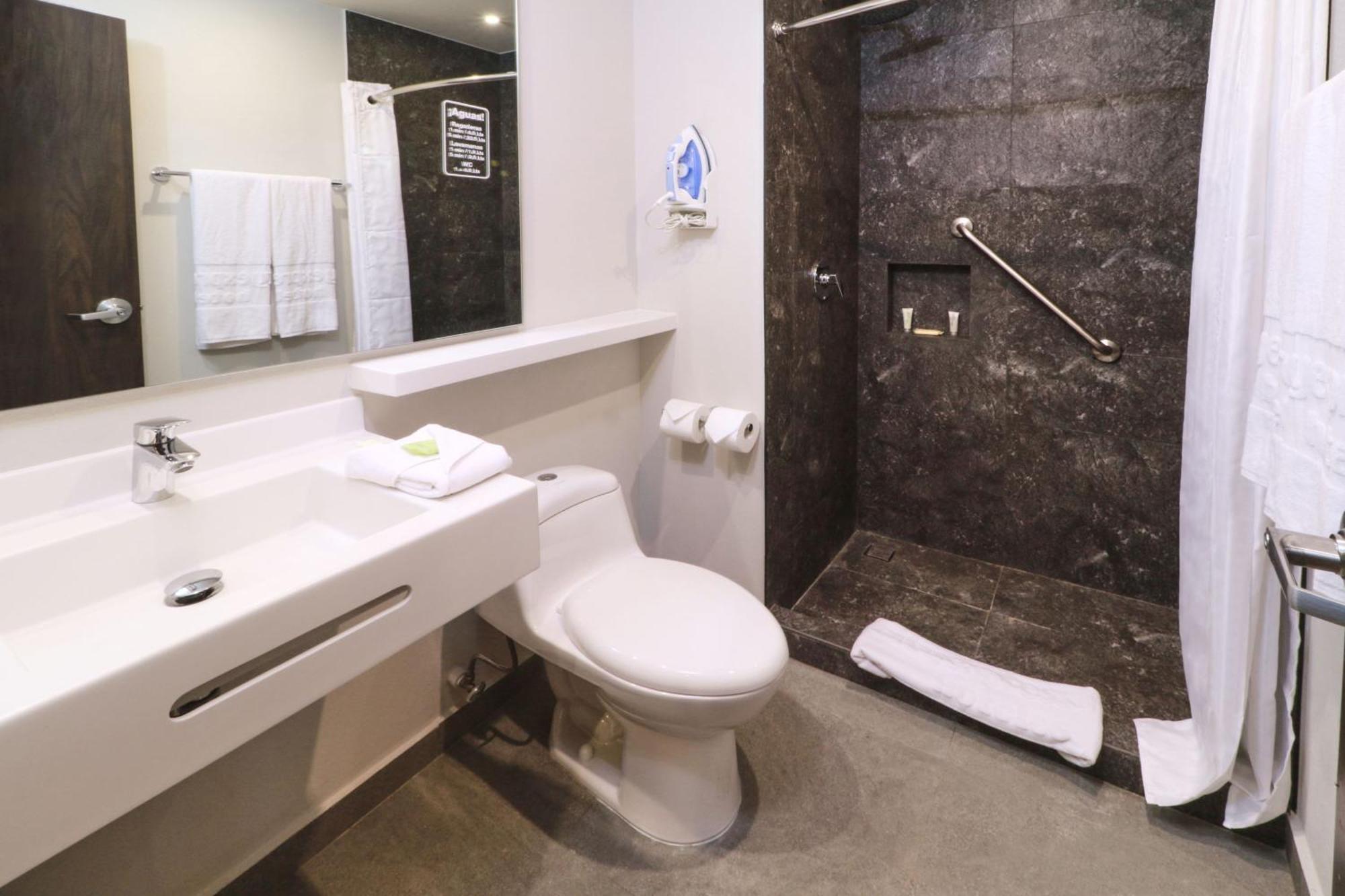 Express By Marriott Universidad 4* Monterrey