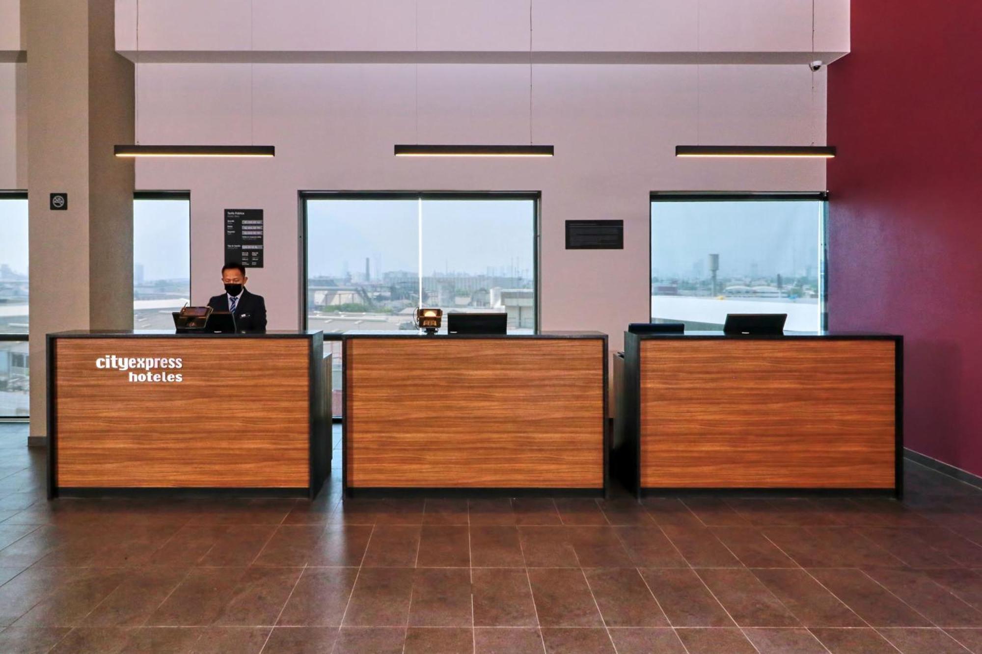 Express By Marriott Universidad 4*